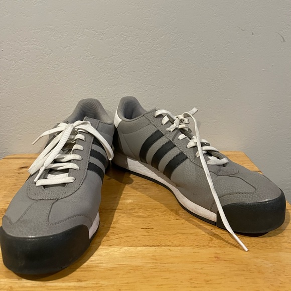 Adidas - Picture 2 of 6